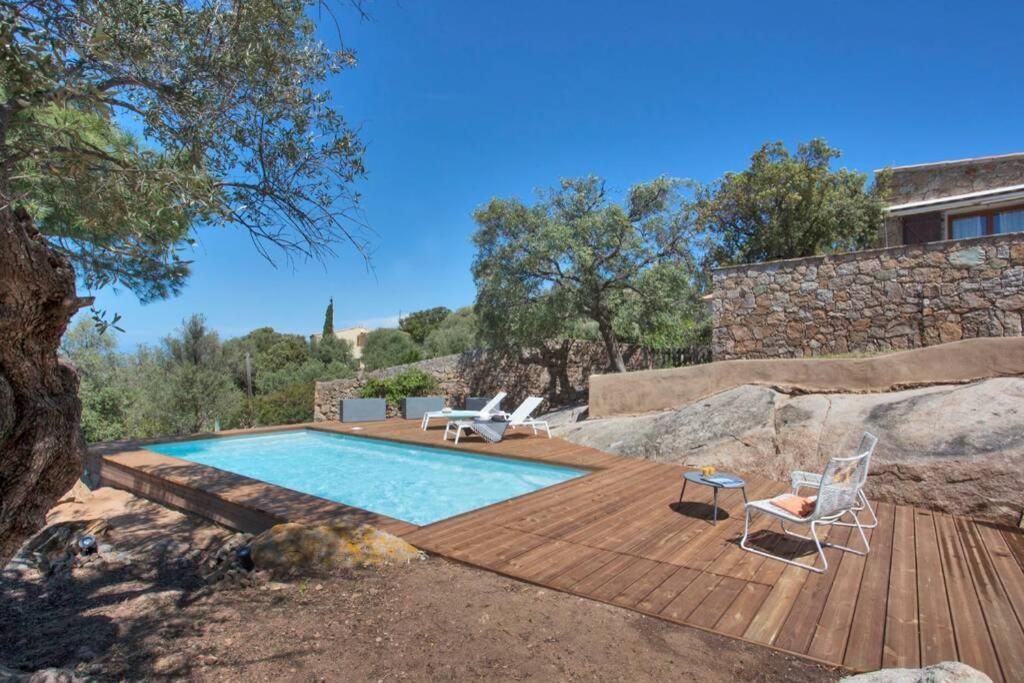 Villa Bodri, Maison En Pierre Avec Vue Mer Et Piscine Chauffee Л'Иль-Рус Экстерьер фото