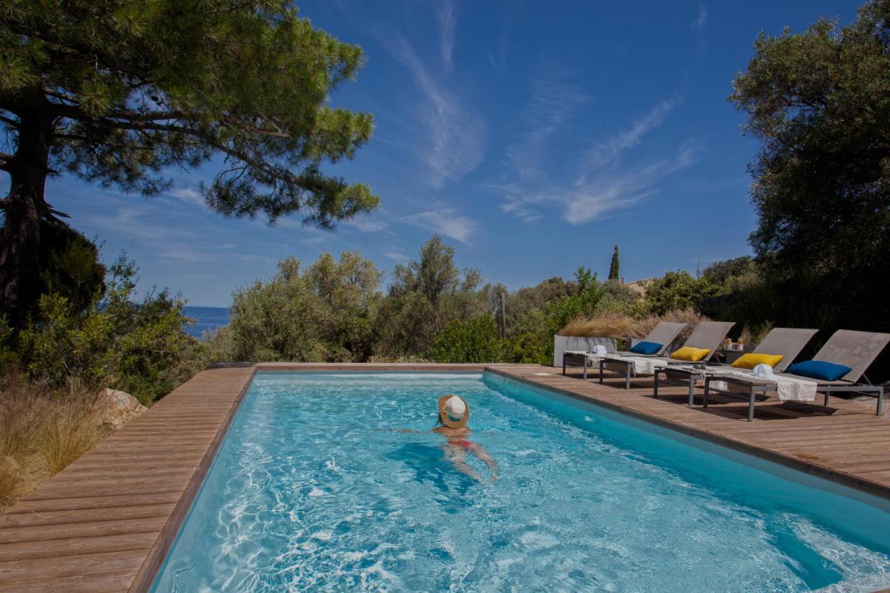 Villa Bodri, Maison En Pierre Avec Vue Mer Et Piscine Chauffee Л'Иль-Рус Экстерьер фото