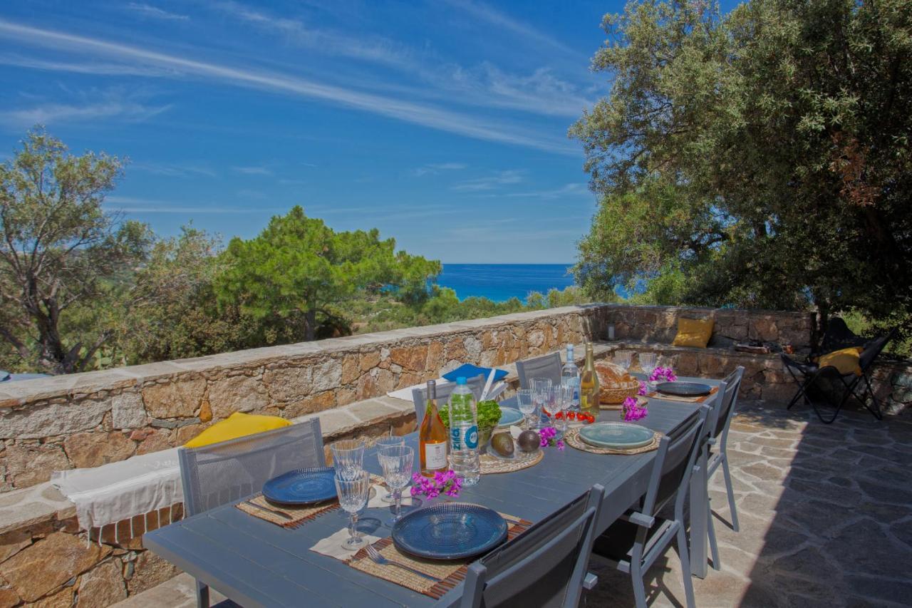 Villa Bodri, Maison En Pierre Avec Vue Mer Et Piscine Chauffee Л'Иль-Рус Экстерьер фото