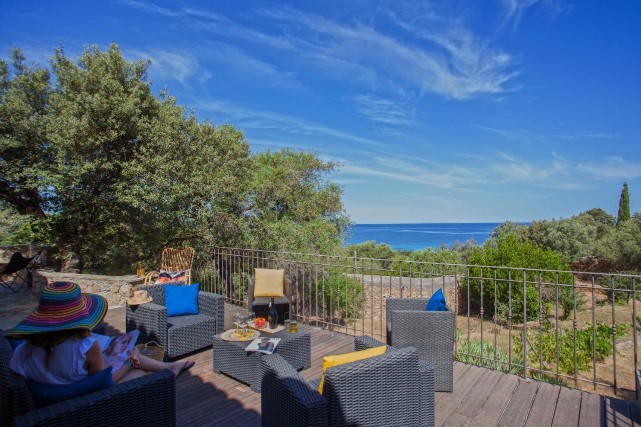 Villa Bodri, Maison En Pierre Avec Vue Mer Et Piscine Chauffee Л'Иль-Рус Экстерьер фото
